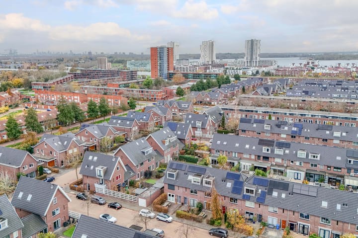 Photo 44 of Vilmos Huszárstraat 23