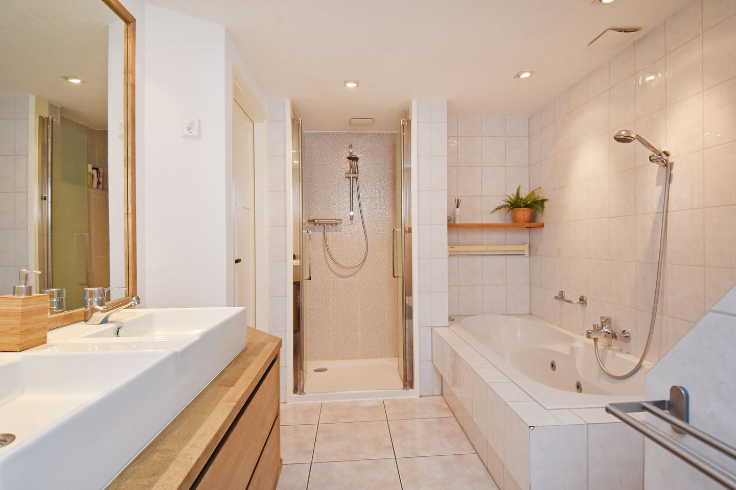 Foto 25 van Julianalaan 110