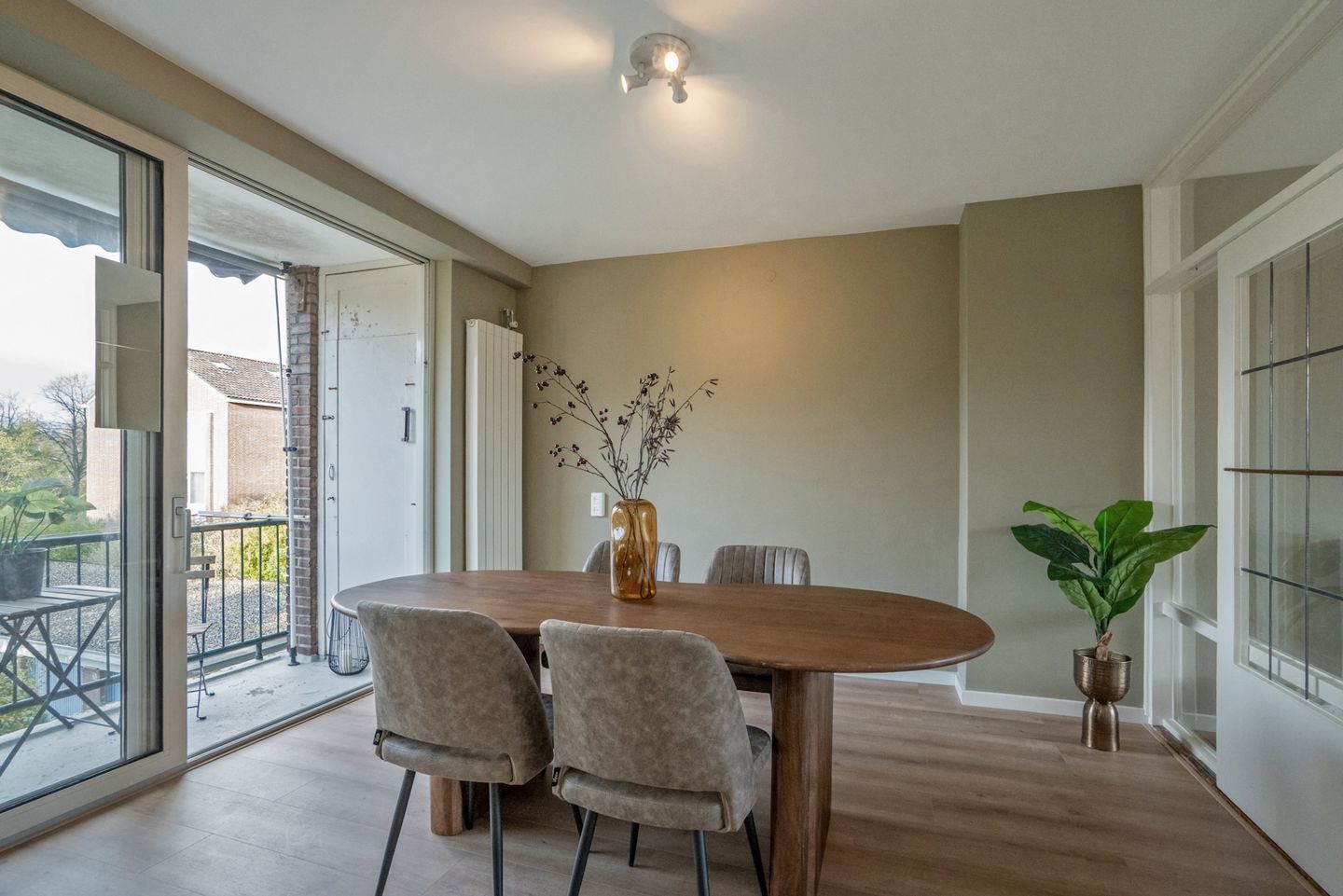 Foto 10 van Minister Aalberselaan 124