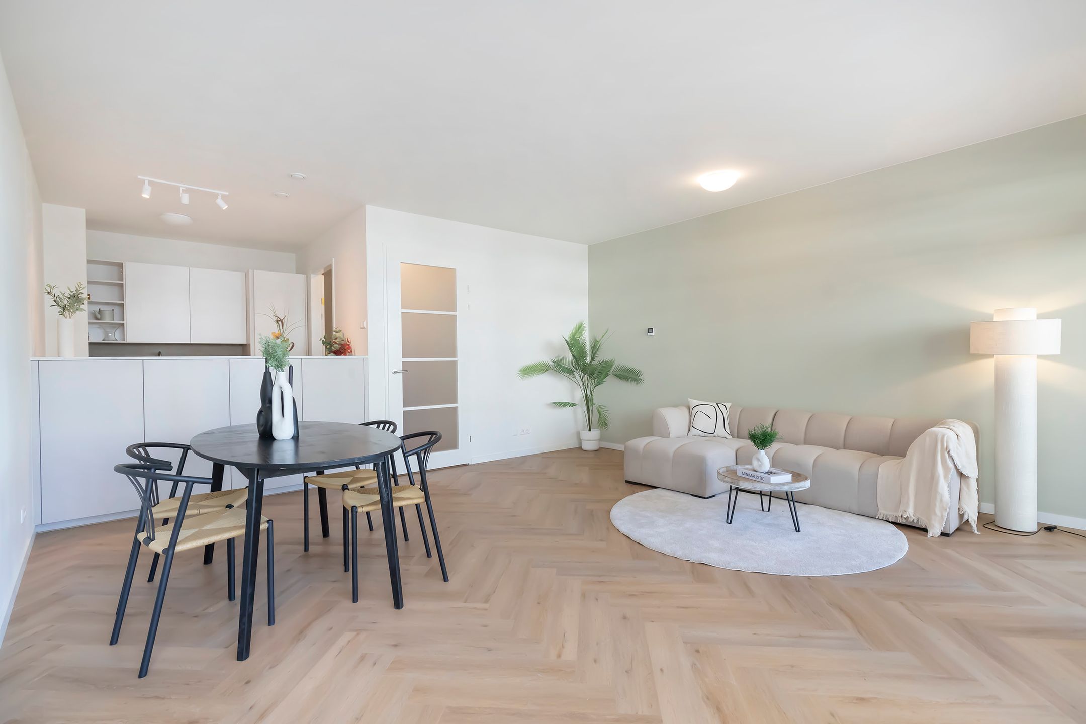 Foto 3 van Lutonhof 353