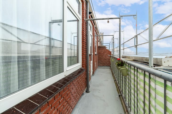 Foto 11 van Pluvierstraat 323