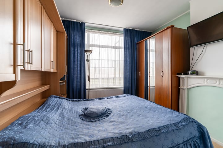 Foto 12 van Pluvierstraat 323