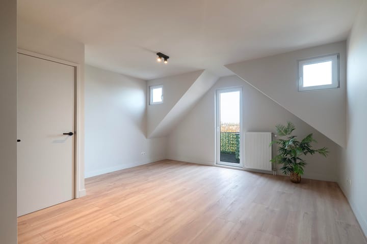 Foto 10 van Zaagmolenstraat 133-D