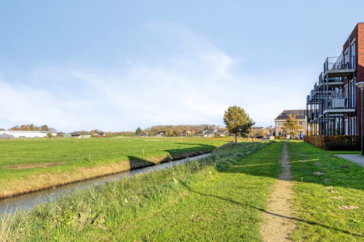 Photo 40 of Kroonsappel 8