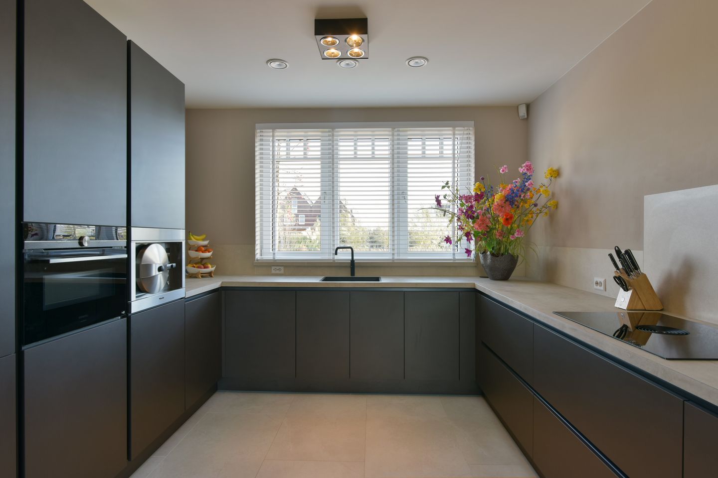 Foto 14 van Waterpeil 52