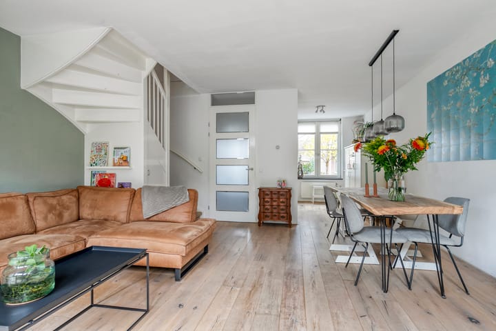 Foto 3 van Gelderse Roos 8