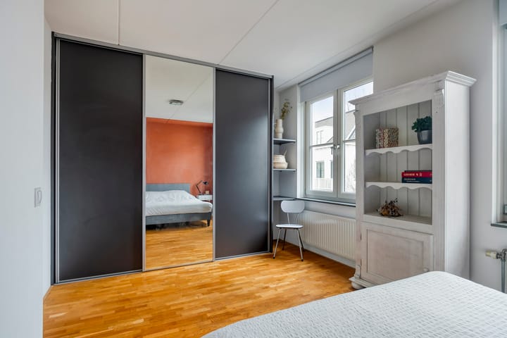 Photo 14 of Gelderse Roos 8