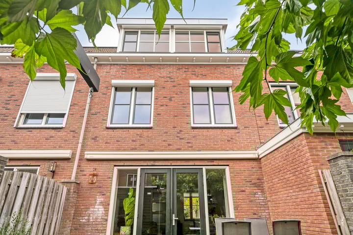 Photo 28 of Gelderse Roos 8