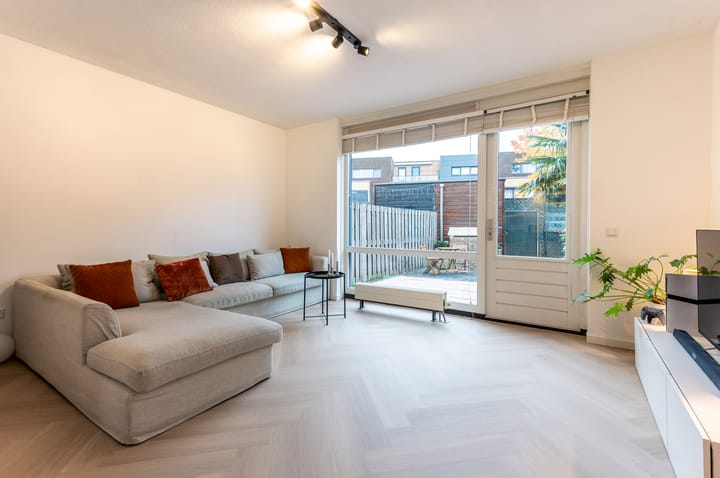 Photo 2 of Lucky Lukestraat 32