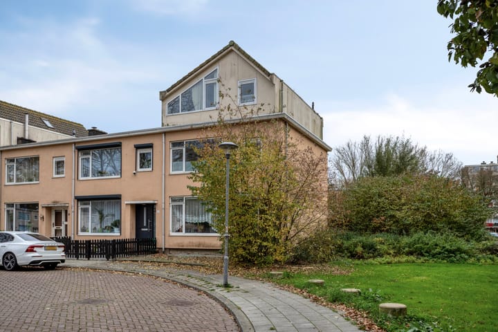 Photo 2 of Goeman Borgesiusplantsoen 1