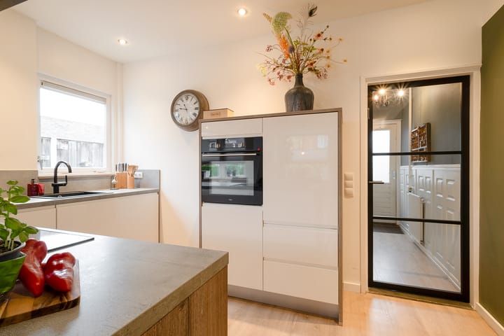 Photo 16 of Scholtinkstraat 183