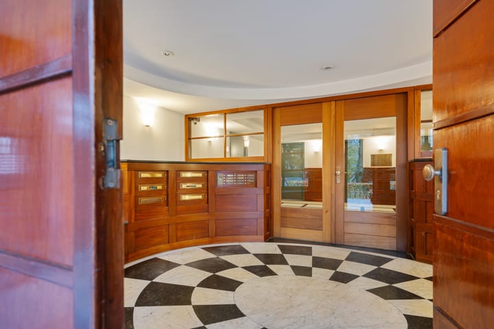 Photo 3 of Lageweg 54