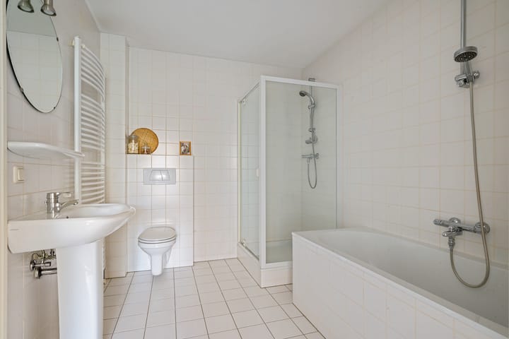 Photo 21 of Lageweg 54