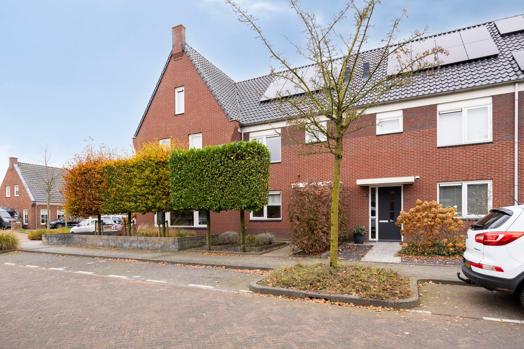 Foto 1 van Esdoornlaan 3