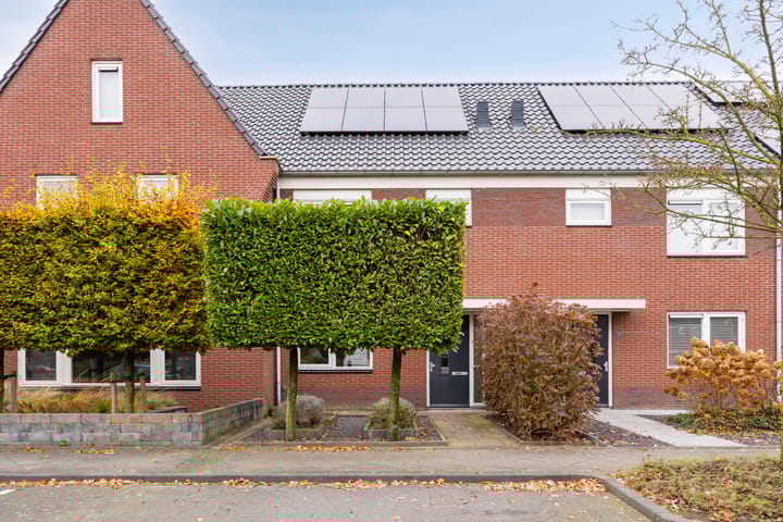 Photo 2 of Esdoornlaan 3