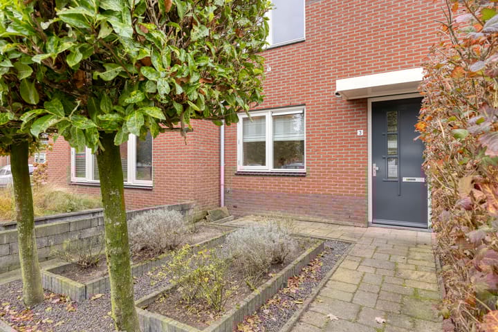 Photo 3 of Esdoornlaan 3