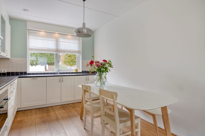 Foto 9 van Esdoornlaan 3