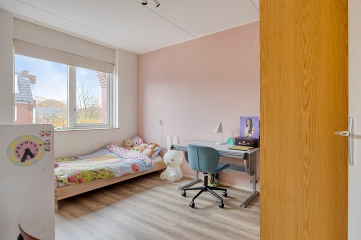 Foto 18 van Esdoornlaan 3