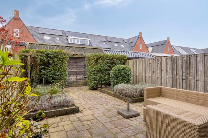 Foto 22 van Esdoornlaan 3