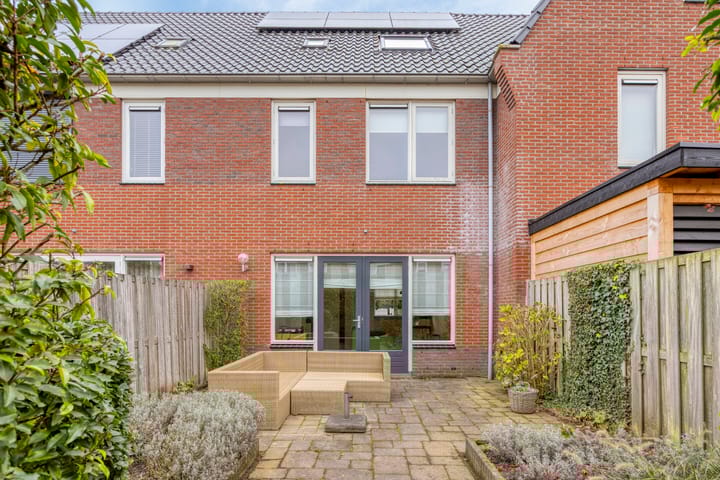 Foto 23 van Esdoornlaan 3