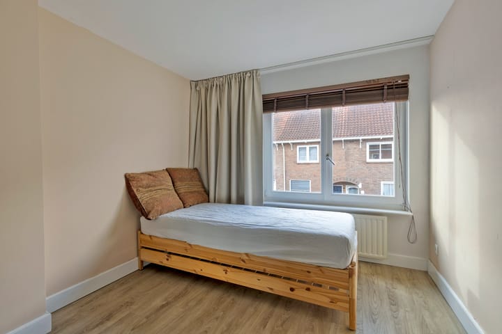 Foto 15 van Meidoornstraat 12