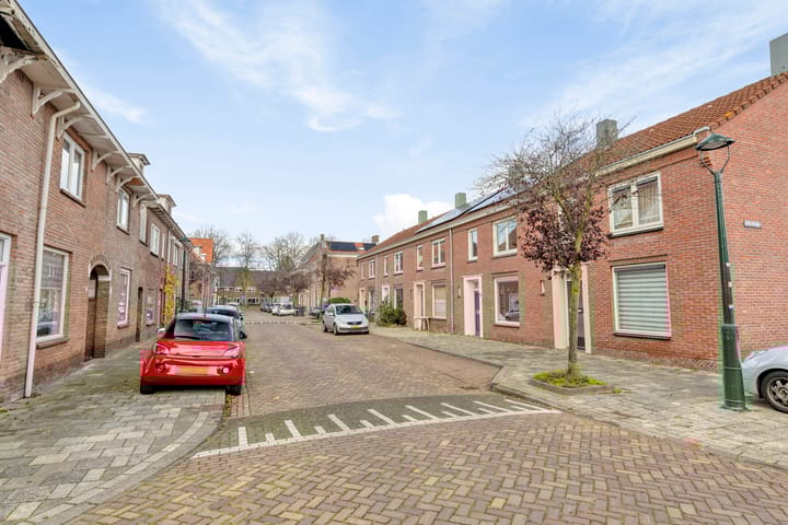 Foto 23 van Meidoornstraat 12