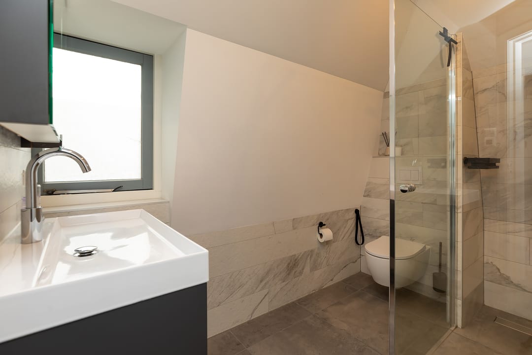 Foto 11 van Oosterstraat 84