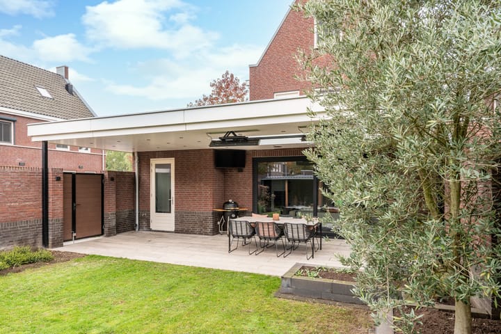 Photo 49 of Sparrestraat 14