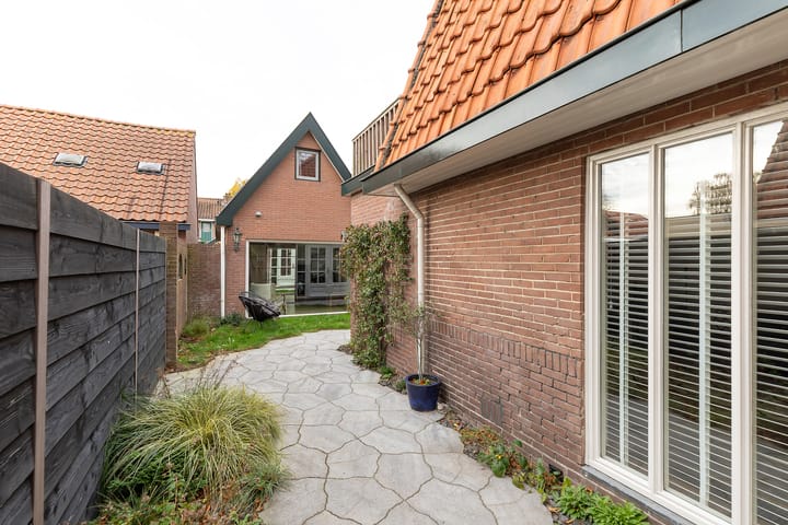 Foto 28 van Oosterstraat 84