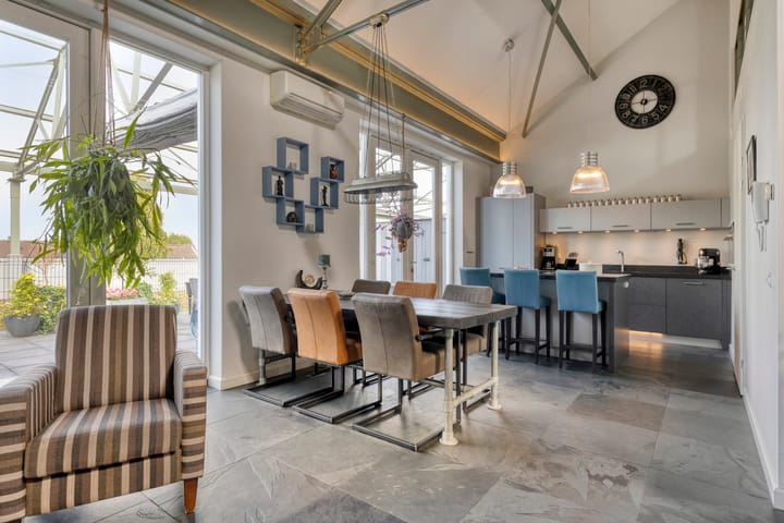 Foto 22 van Esrein 10-G