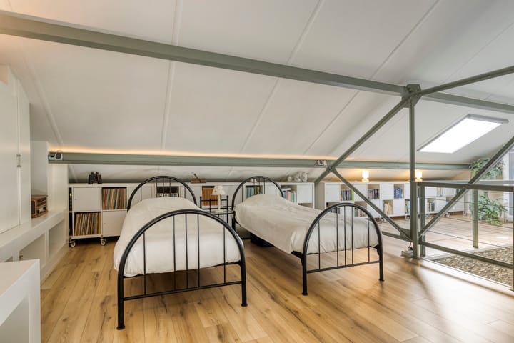 Foto 40 van Esrein 10-G