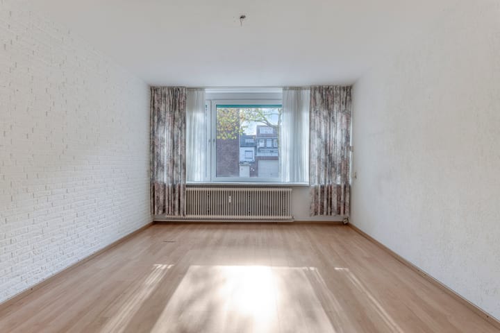 Foto 8 van Adelbert van Scharnlaan E 5