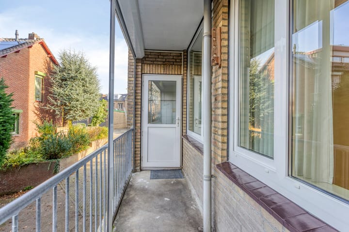 Foto 21 van Adelbert van Scharnlaan E 5