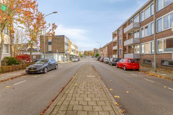 Foto 24 van Adelbert van Scharnlaan E 5