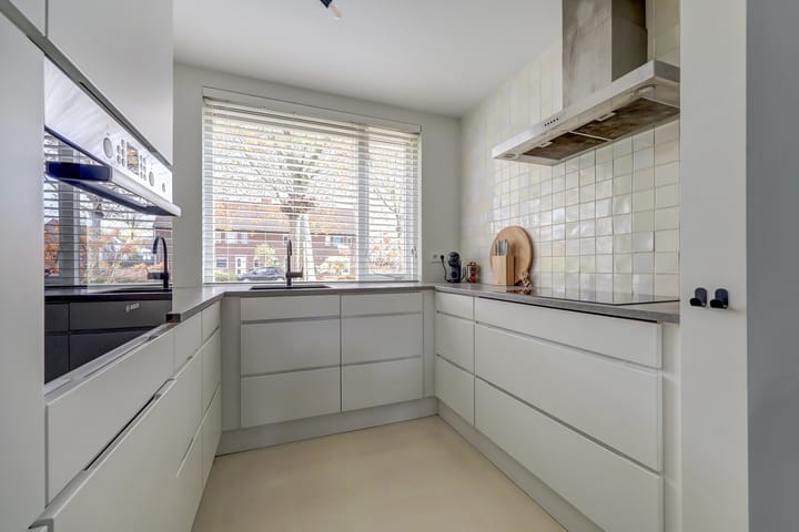 Photo 11 of Groen van Prinstererlaan 32