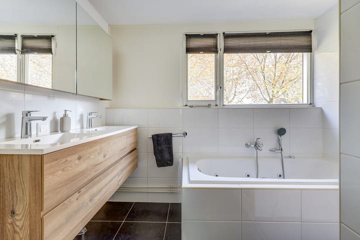 Photo 19 of Groen van Prinstererlaan 32