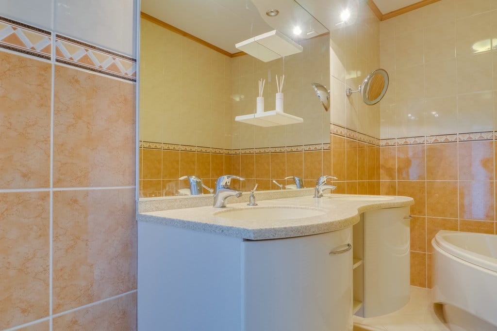 Photo 25 of Gruttersdijk 34-M