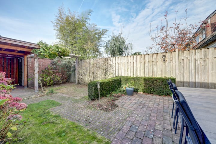 Photo 37 of Groen van Prinstererlaan 32