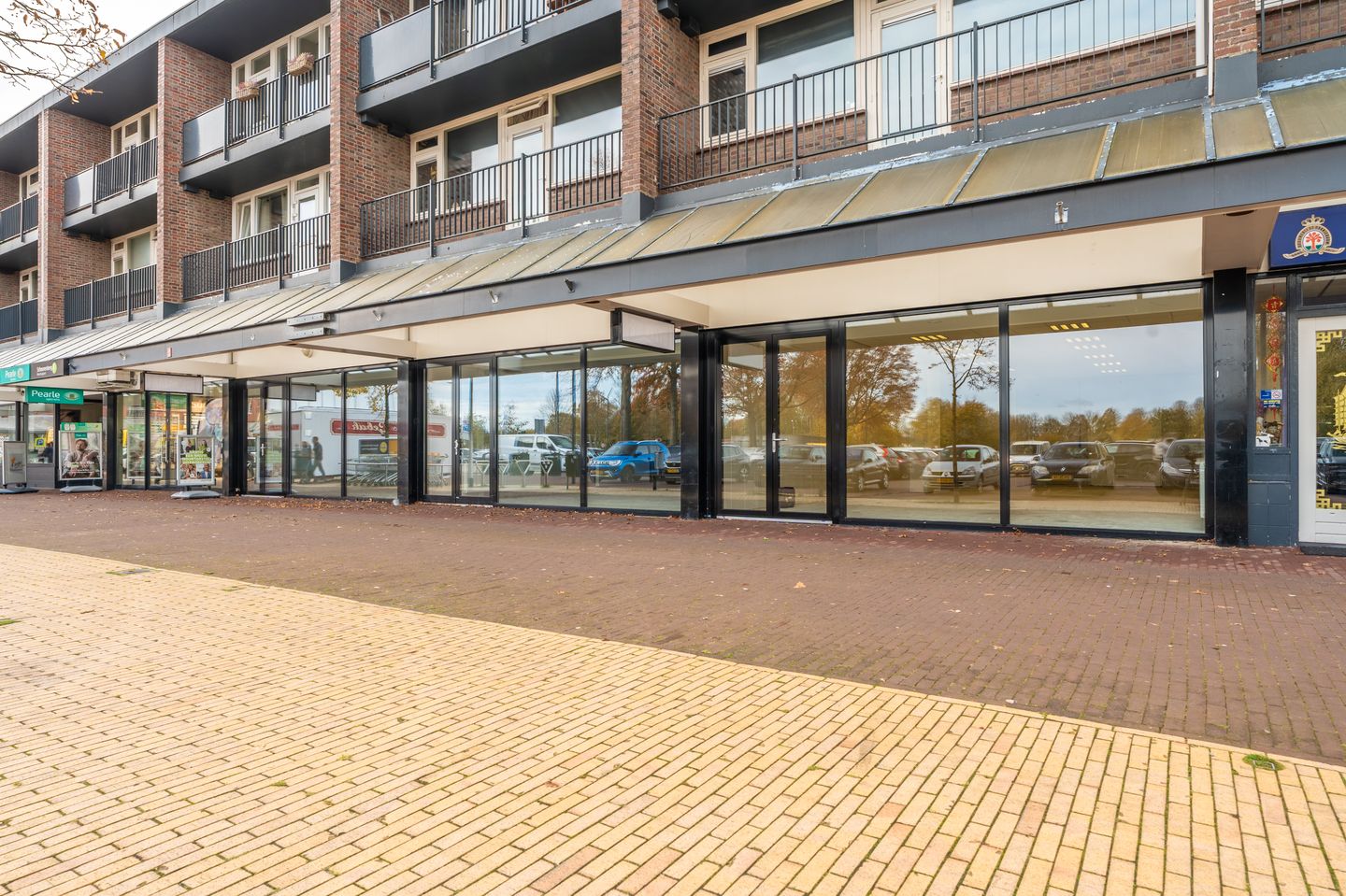 Bekijk foto 1 van Markt 18