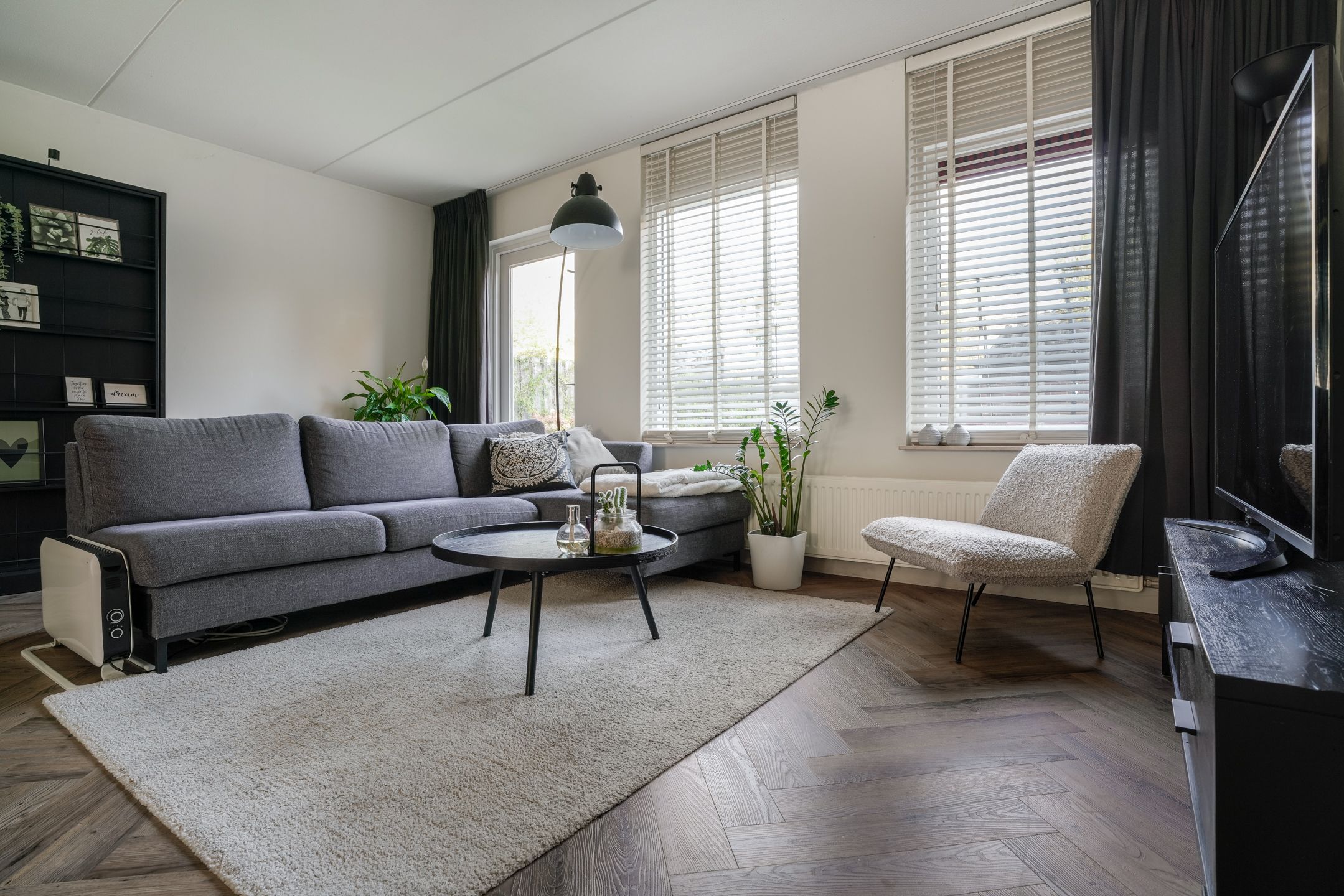 Photo 9 of Gravekamp 67