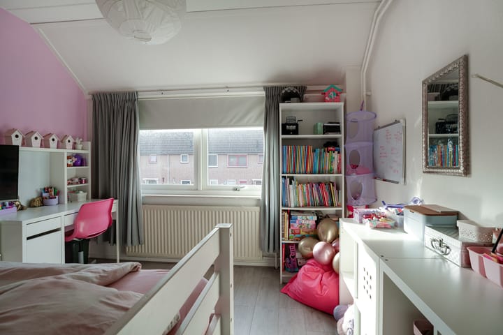 Photo 23 of Gravekamp 67