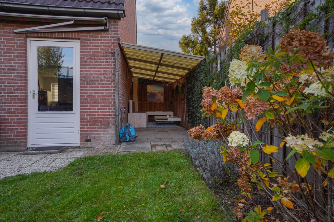 Photo 32 of Gravekamp 67