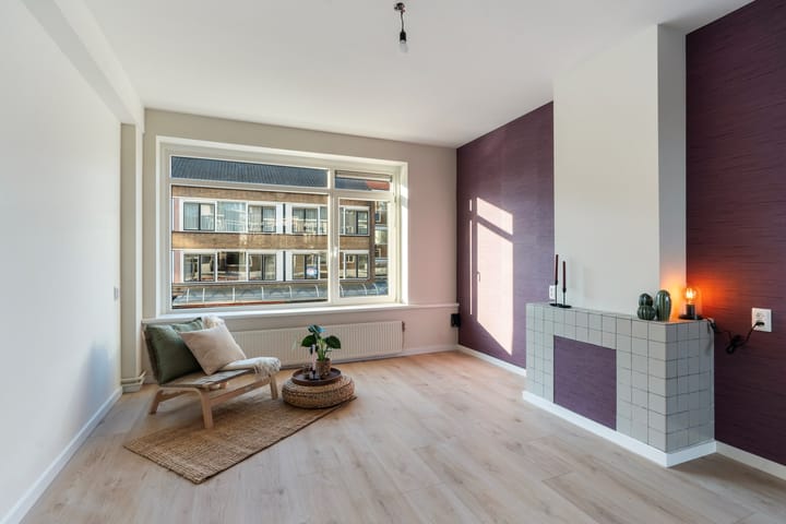 Photo 4 of Kerstroosstraat 8-B