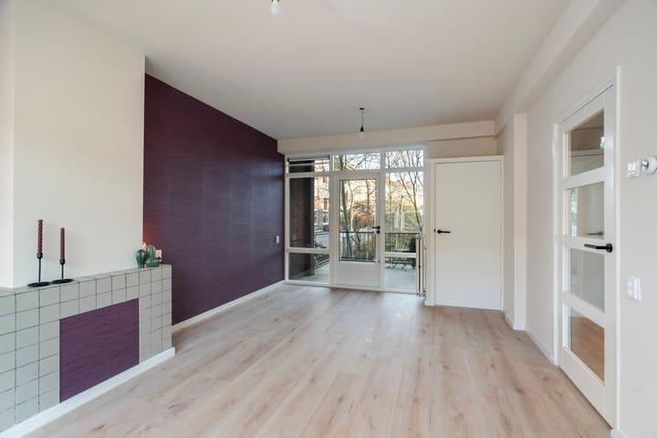 Photo 5 of Kerstroosstraat 8-B