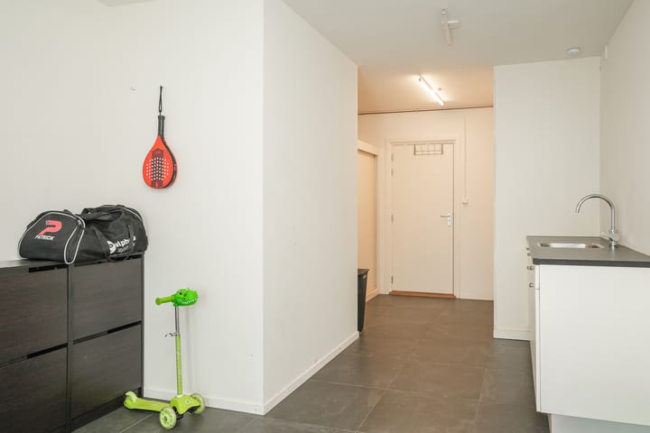 Photo 24 of Hanzestraat 3