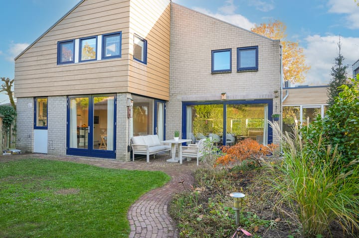 Photo 44 of Hanzestraat 3