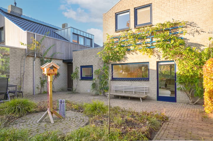 Photo 49 of Hanzestraat 3