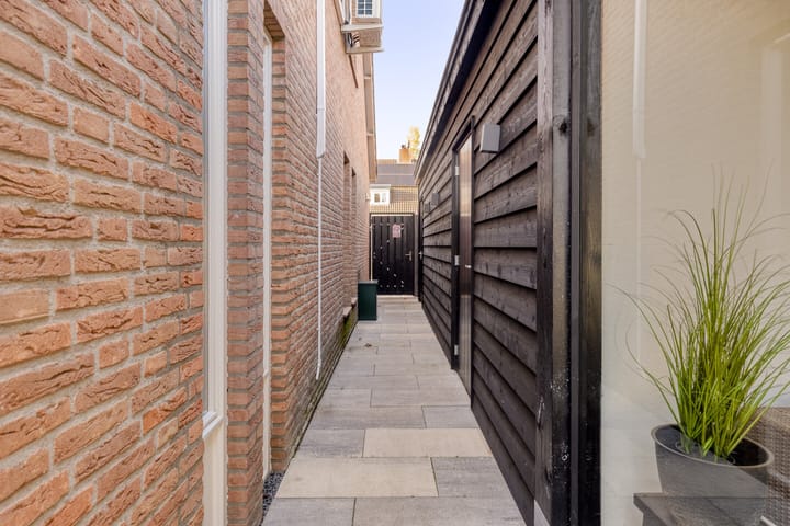 Photo 43 of Hurk 124