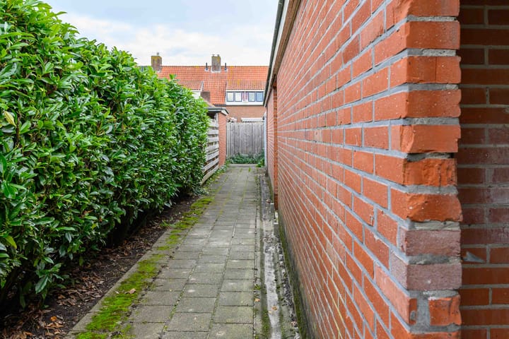 Photo 15 of Casper Kombrinkstraat 6