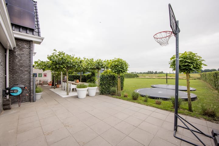 Photo 21 of It Ferset 45